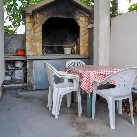 Apartament Karleusa