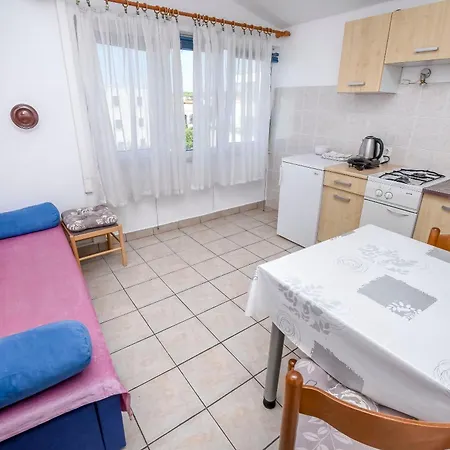 Karleusa Apartament *