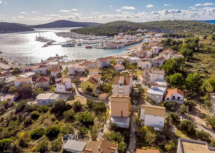 Karleusa * Rogoznica (Sibenik-Knin)